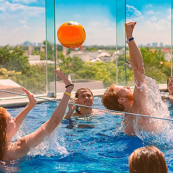 SUNDAY FUNDAY POOL & PARTY