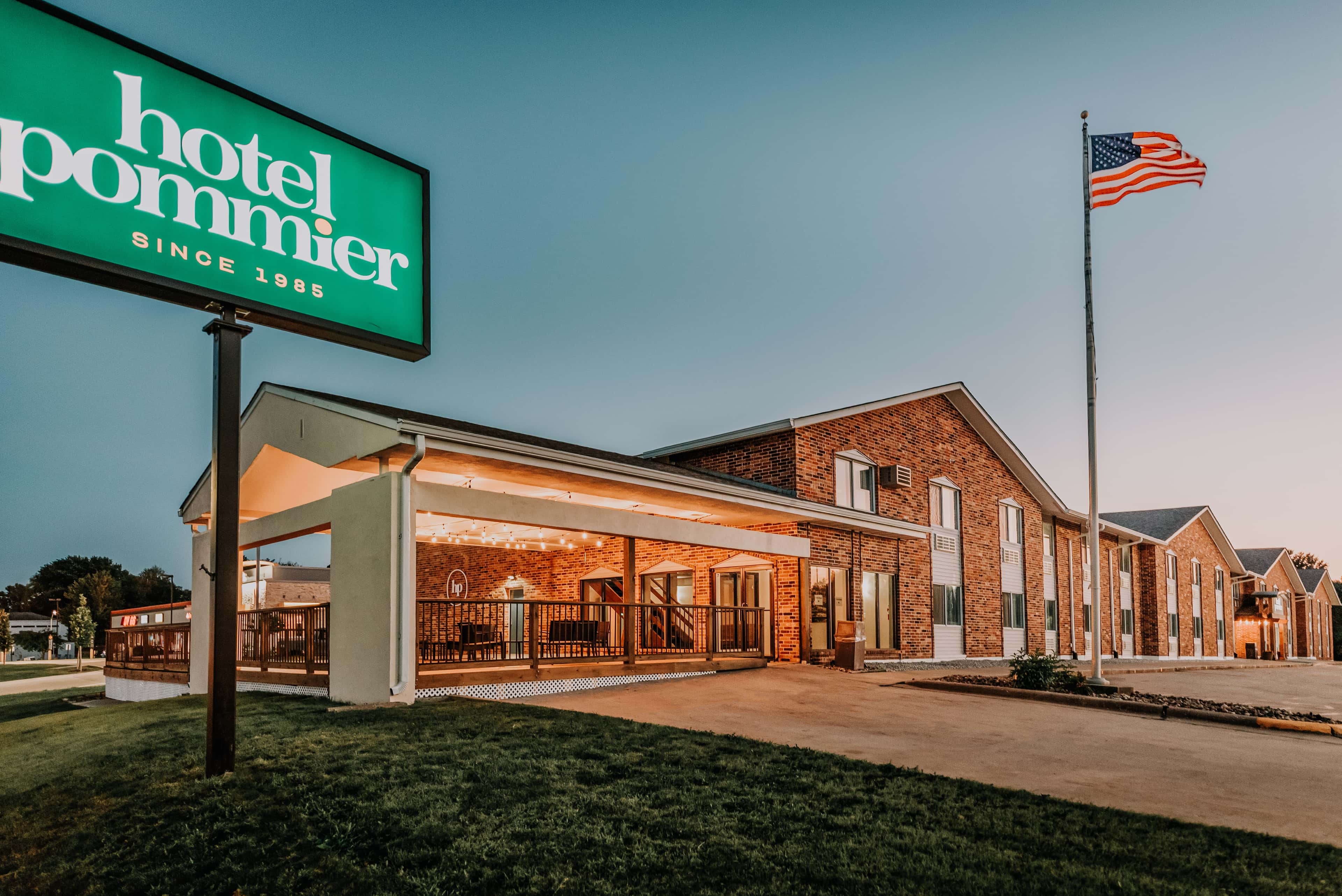 Hey there! Skip the desk and check-in online.