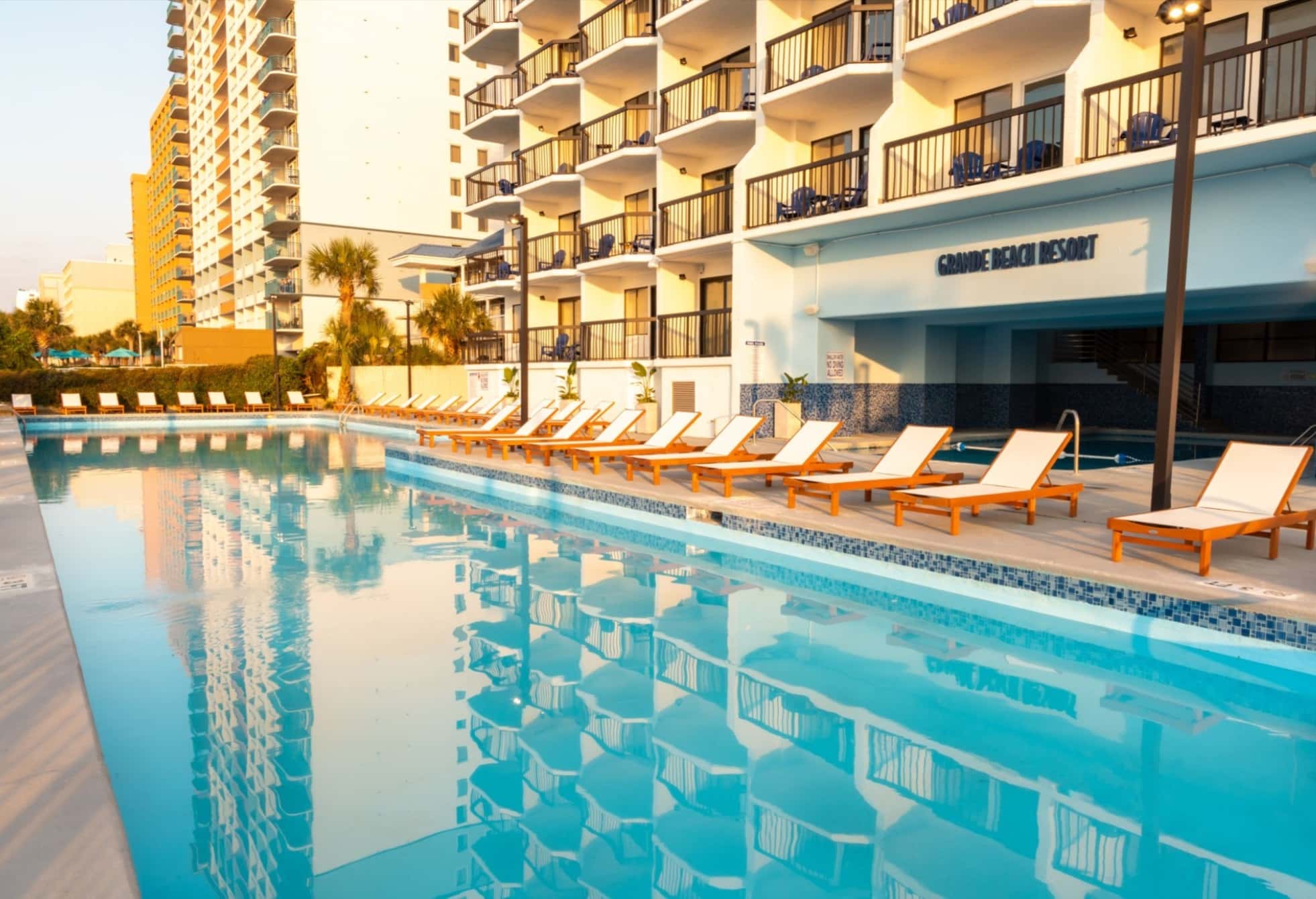 Welcome to the GRANDE BEACH RESORT!