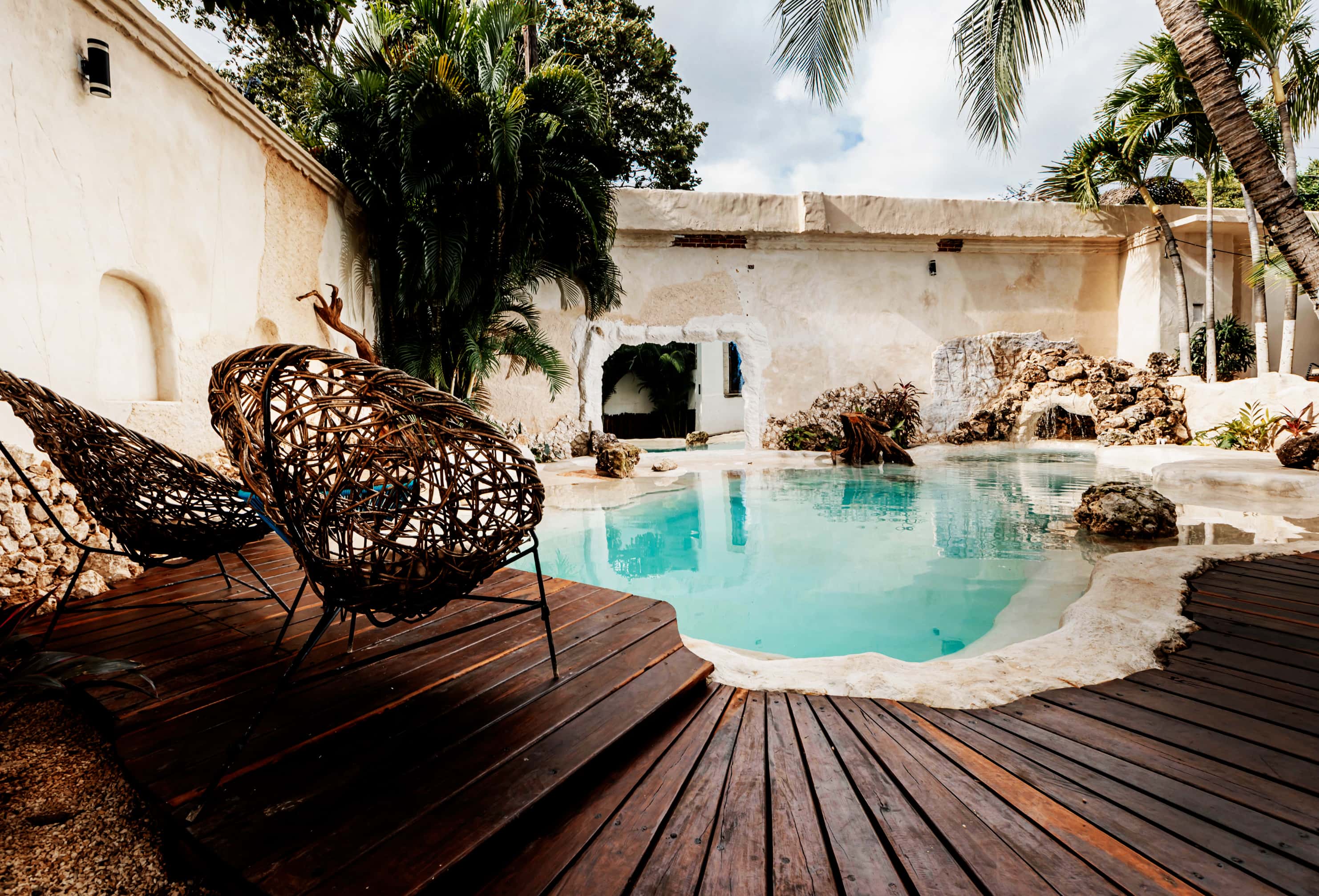 WELCOME TO ENIGMATIC HOTEL